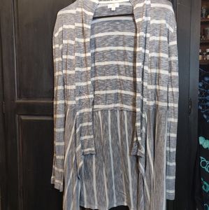 LAST CHANCE Charming Charlie Cardigan